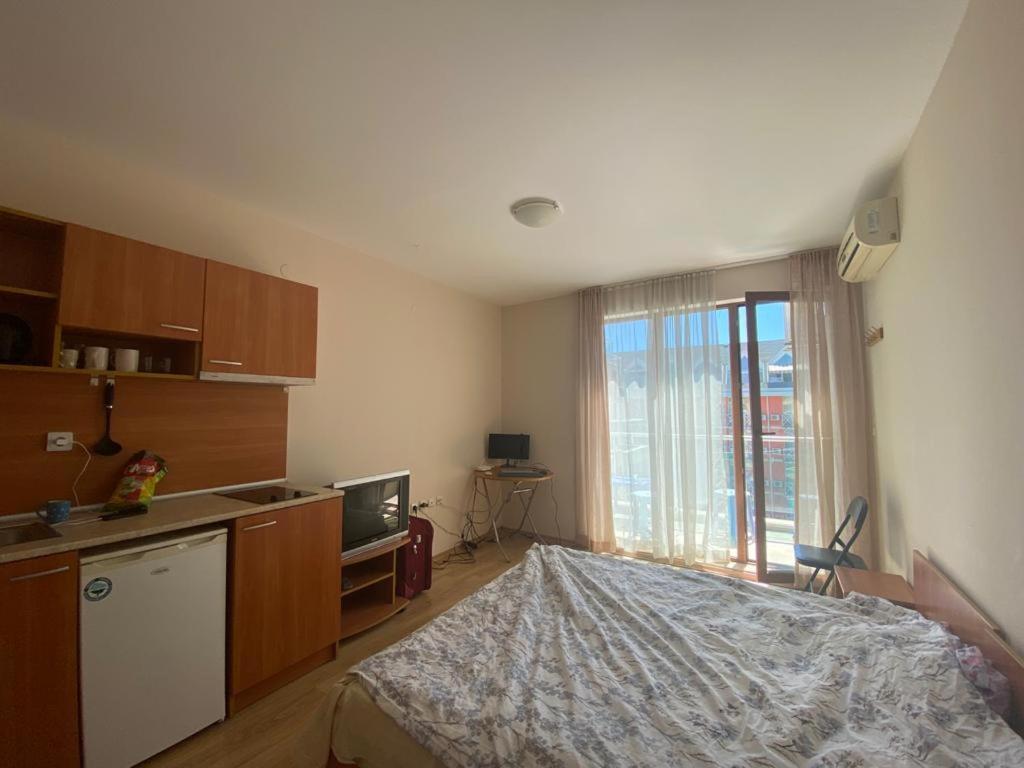 Апартаменты Studio In Amadeus XI Солнечный берег Экстерьер фото
